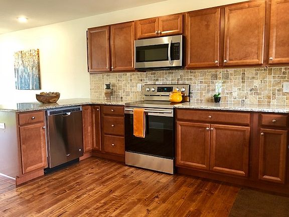2nd image of 110 Willow Dr