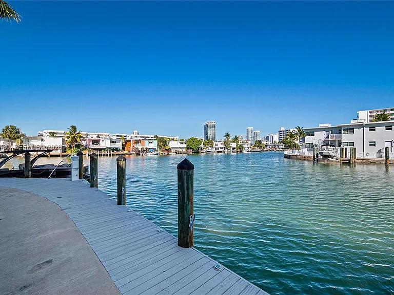 31 N Shore Dr #31 — Photo 44