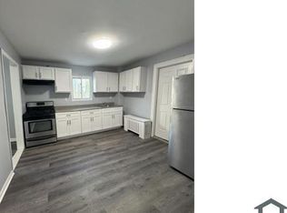 28 Poplar St APT 1, Yonkers, NY 10701
