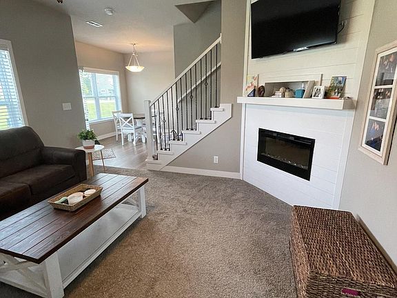 4th image of 2836 NW Lois Ln