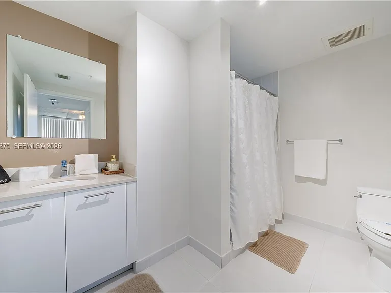 3250 NE 1st Ave #713 — Photo 25