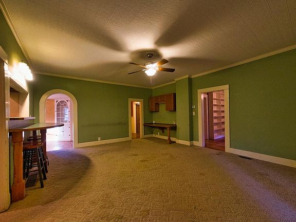 5th image of 104 S Olive St