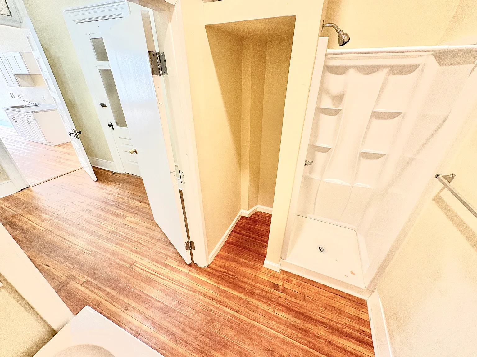 1 bed, 448 sqft, $1,150 — Photo 3
