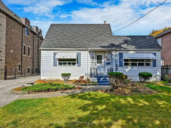 60 Northwood Dr, Toronto, ON M2M 2K1