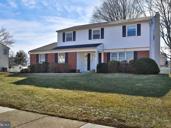 748 Dick Ave, Warminster, PA 18974