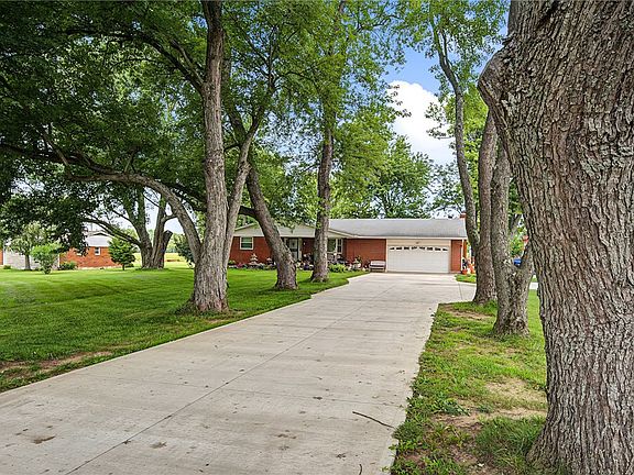 4th image of 2305 Ross Rd