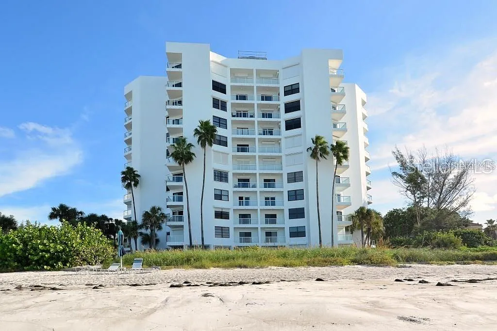 2 bed, 2.0 bath, 1290 sqft, $5,000 — Photo 1