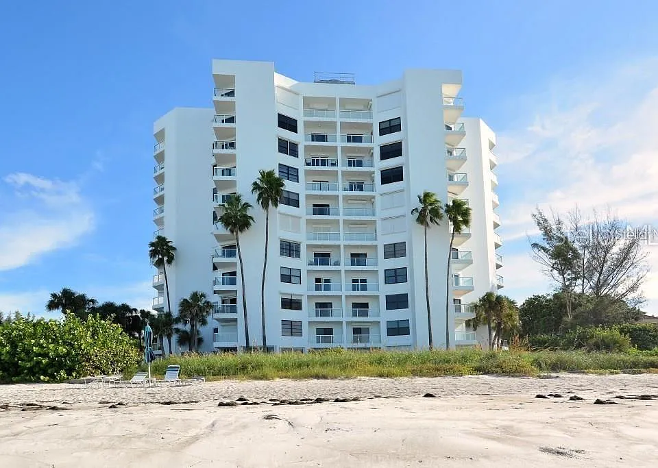 1050 Longboat Club Rd #502