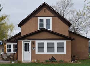 320 Willow St S, Belle Plaine, MN 56011