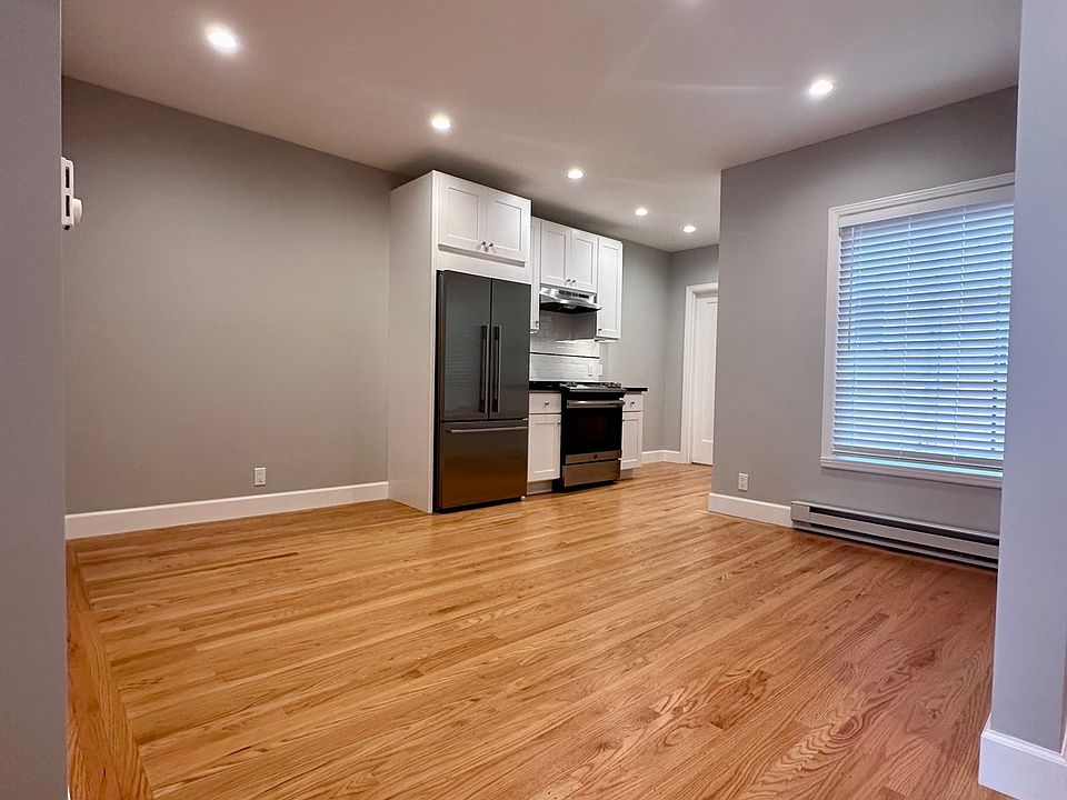 1st image of 1275 22nd Ave #4