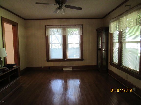 5th image of 47 Grant St