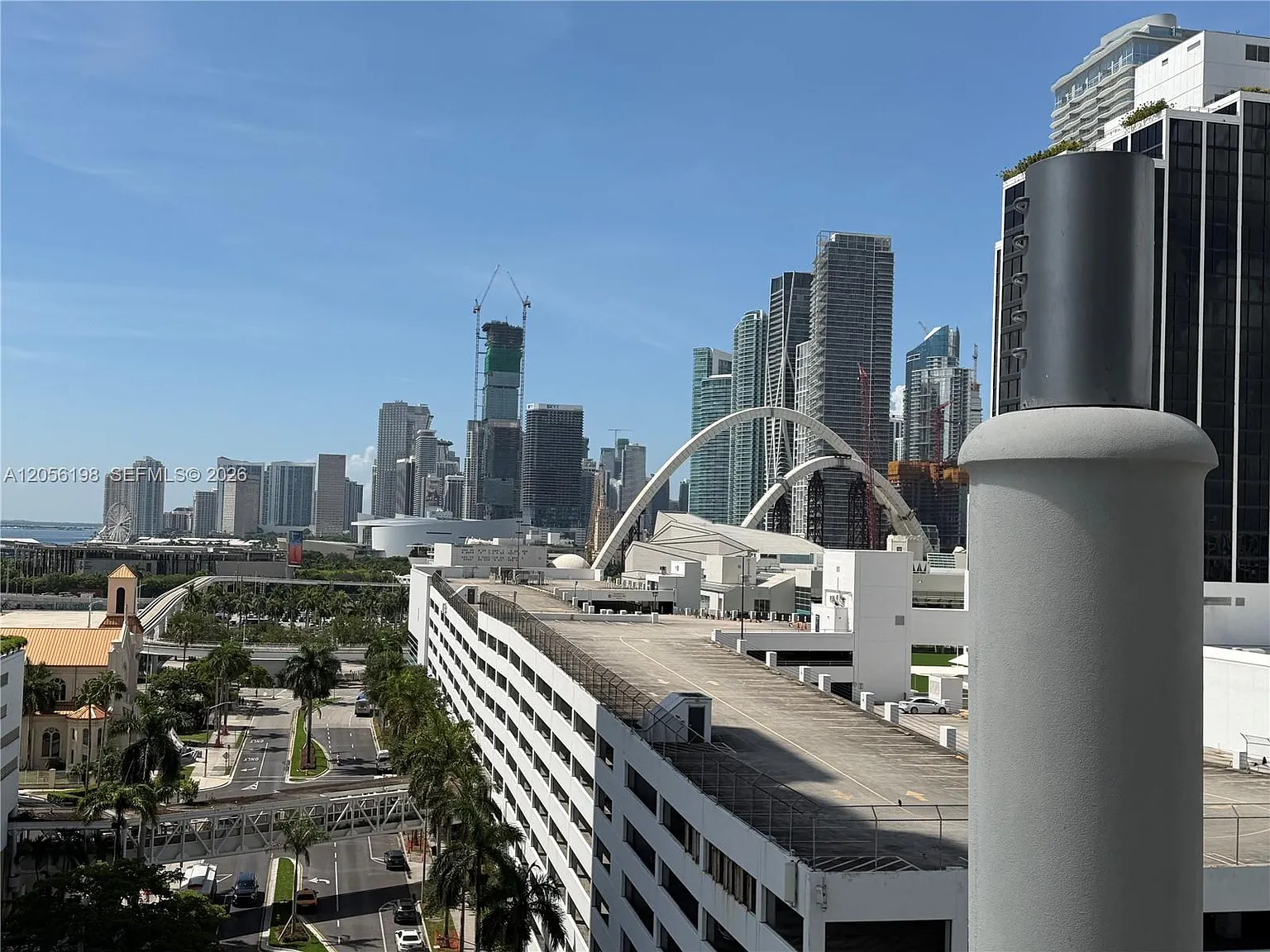 Opera Tower Condo — Photo 1