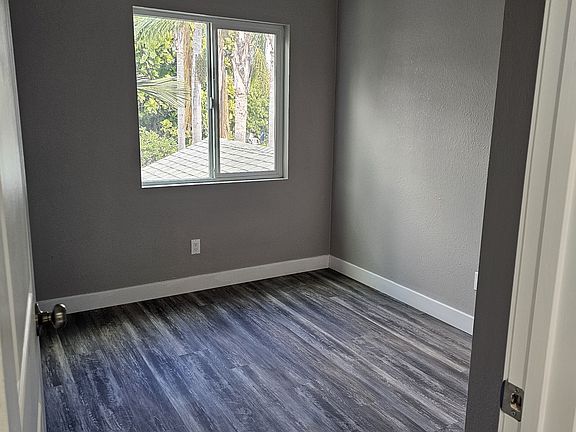 4th image of 2307 Calle Serena