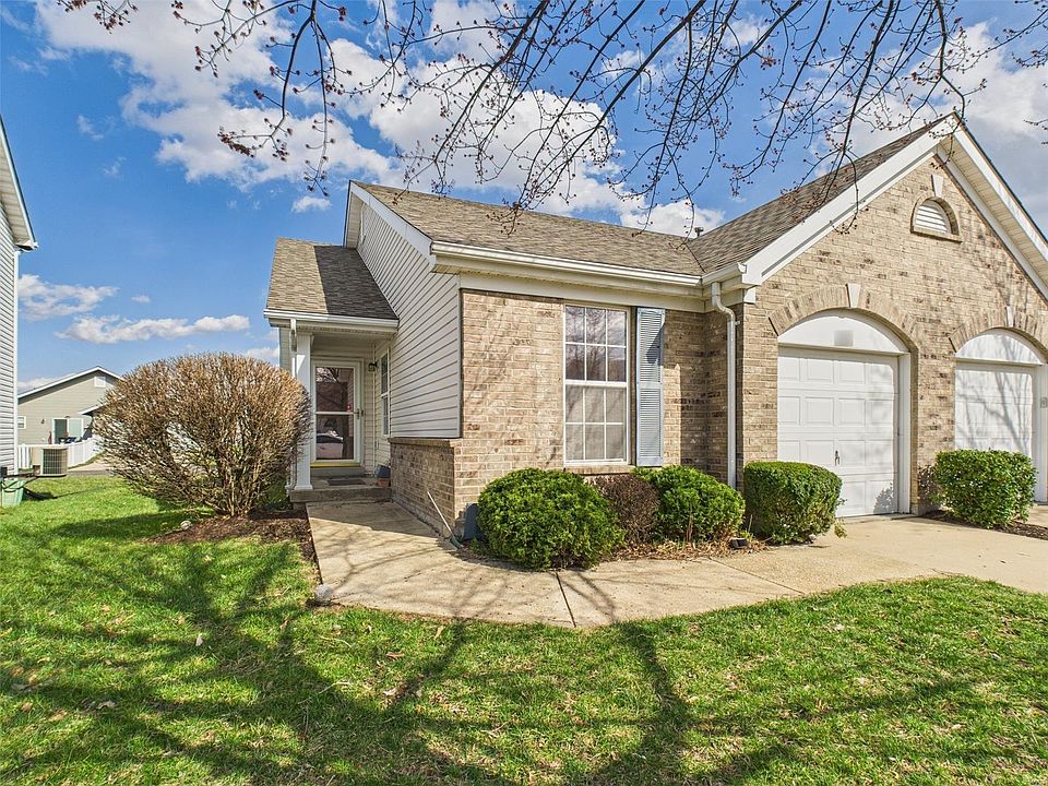 1st image of 28 Jost Villa Dr