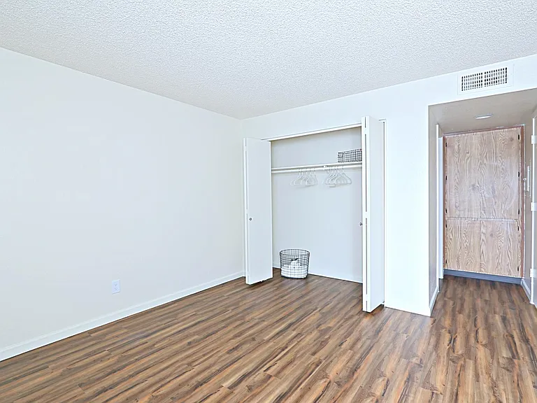 1223 S Dorsey Ln #203 — Photo 10