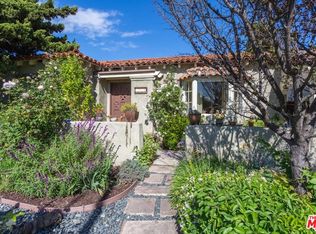 1496 Stearns Dr, Los Angeles, CA 90035