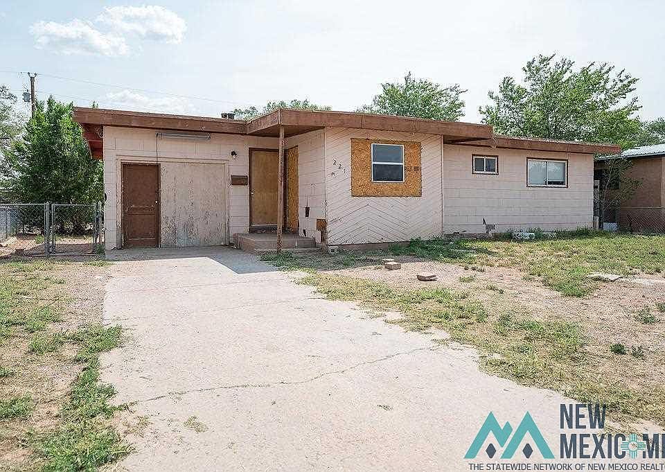 1st image of 221 Harrison Ave