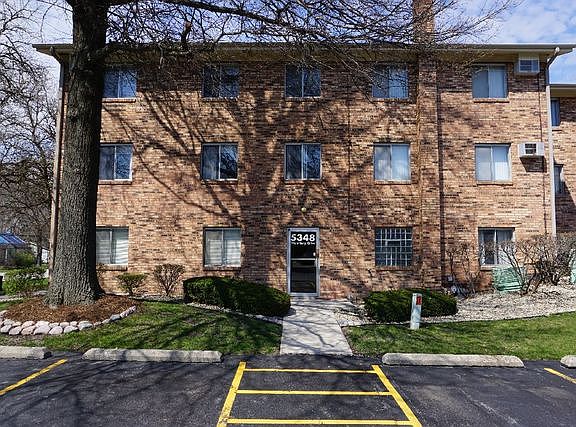 2nd image of 5348 Waterbury Dr APT 1905