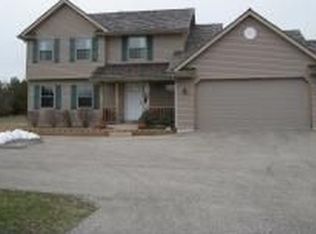 10517 294th Ave, Trevor, WI 53179