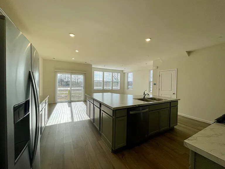 2243 Horseshoe Cir — Photo 4