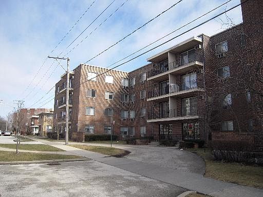 2nd image of 9445 N Kenton Ave #201