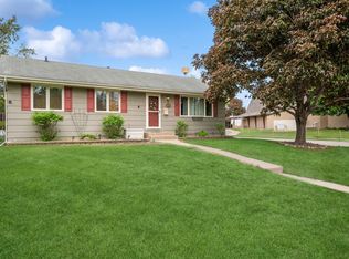 4621 Hampshire Ave N, Crystal, MN 55428