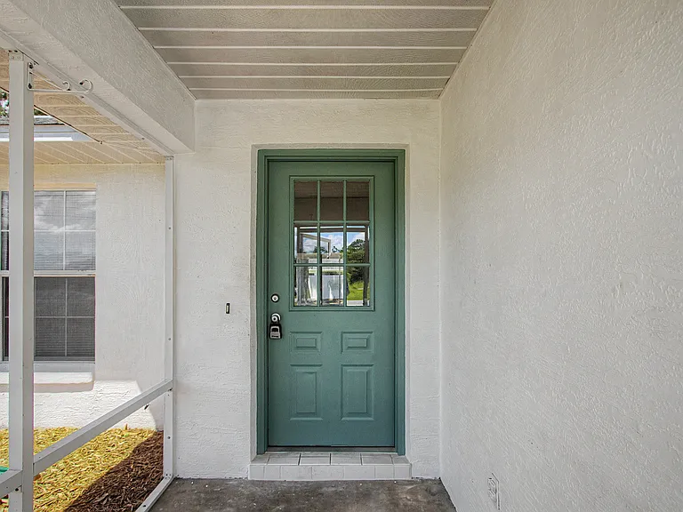 231 Oak Ln — Photo 6