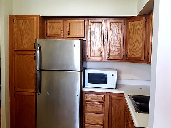 5th image of 2921 S Michigan Ave APT 109