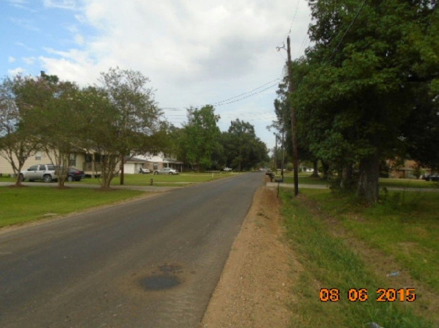 2nd image of 42069 Cannon Rd