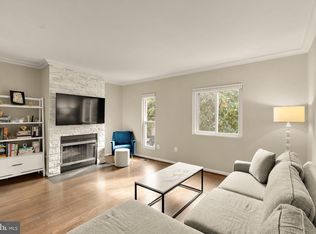 4431 7th St N, Arlington, VA 22203