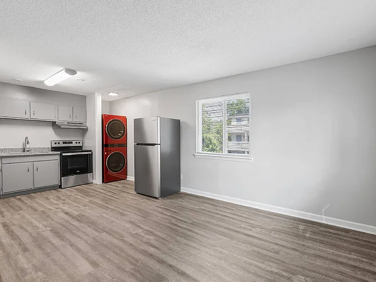 105 Ppoole St #303 — Photo 57