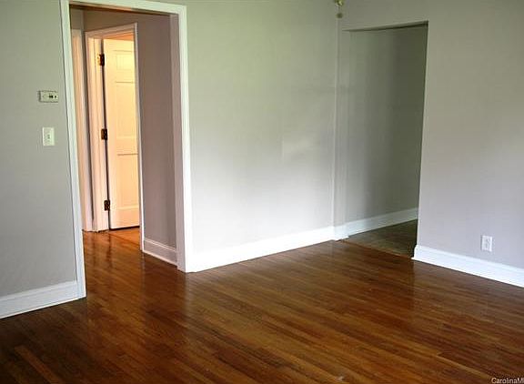 3rd image of 601 Noles Dr