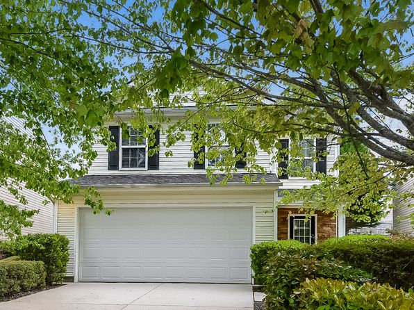 2495 Mayfair Dr