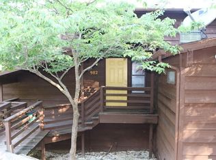 982 N Lewis Ave #982, Fayetteville, AR 72701