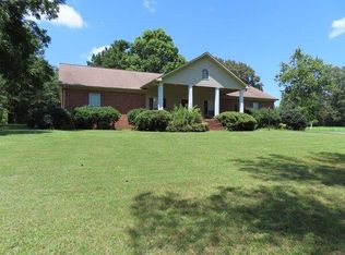 621 Glendale Rd, New Albany, MS 38652
