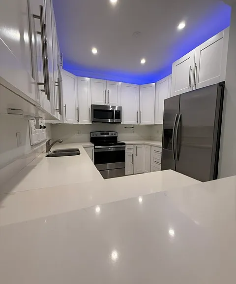 2415 NE 42nd Ave — Photo 6