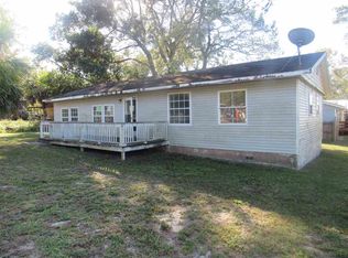 511 NW 5th St, Carrabelle, FL 32322