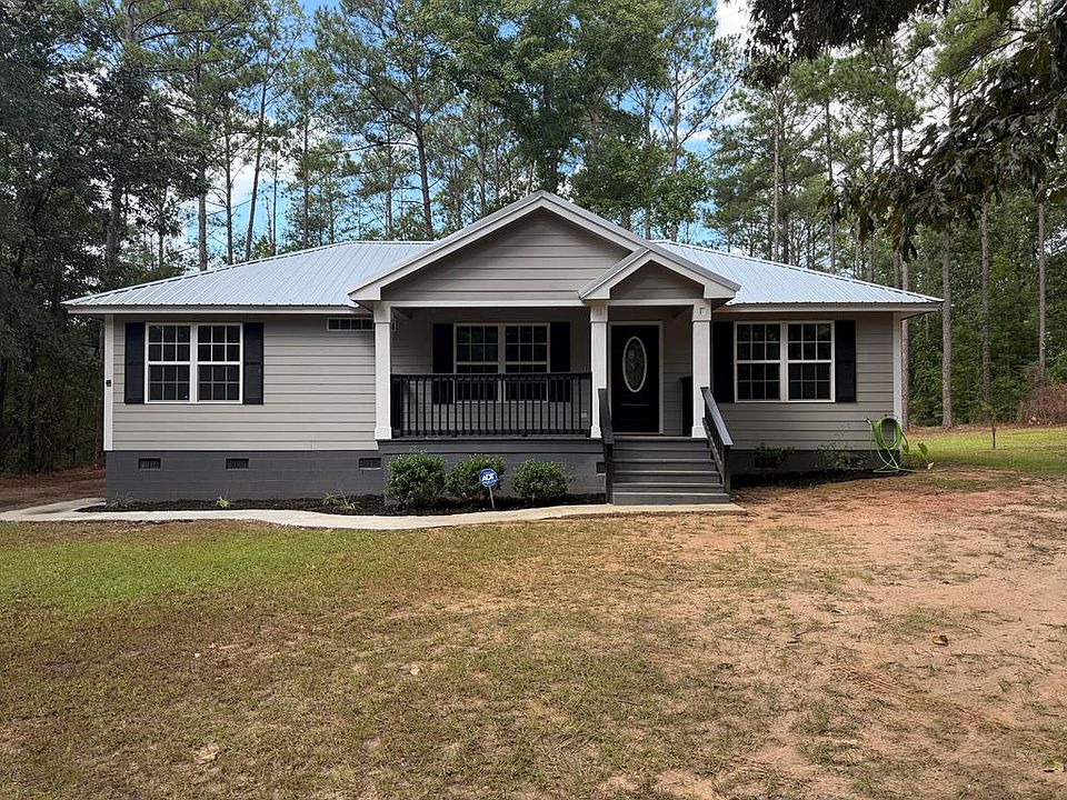 1st image of 335 Harvey Cir