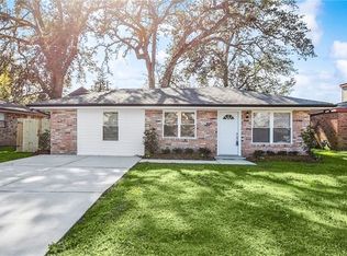 203 Melvyn Dr, Belle Chasse, LA 70037