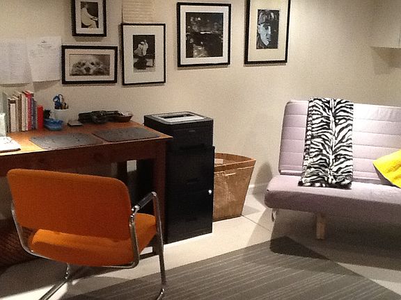 office/den/guest room