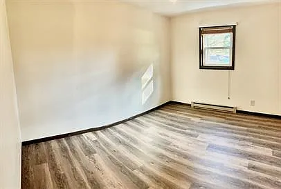 3 bed, $1,350 — Photo 3