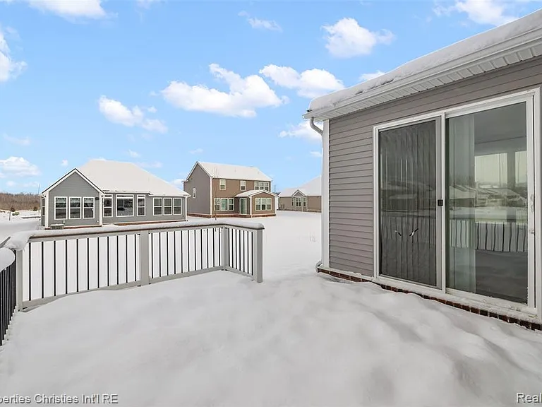 2436 Parkshore Dr — Photo 52