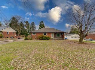 129 S Patton Dr, Coraopolis, PA 15108