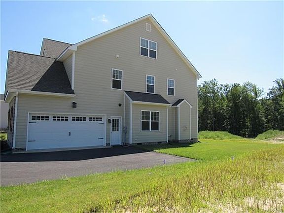 2 car garage.  Hardiplank siding