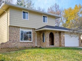 9612 Valdez Dr, Urbandale, IA 50322
