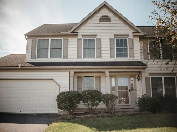 20 Limestone Ln #L-0127, Palmyra, PA 17078