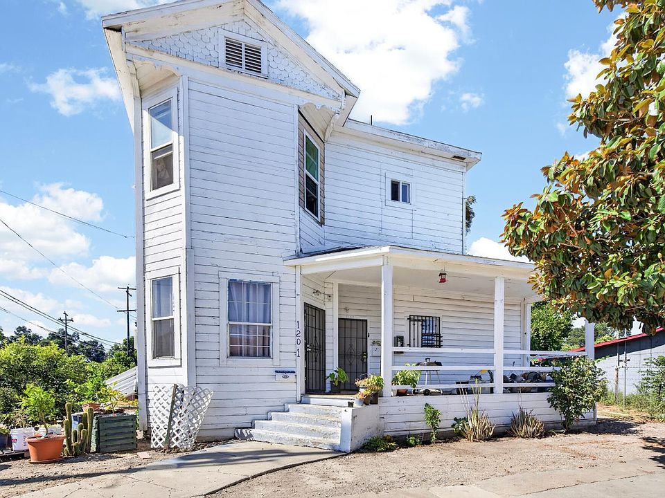 1st image of 1201 W Miner Ave