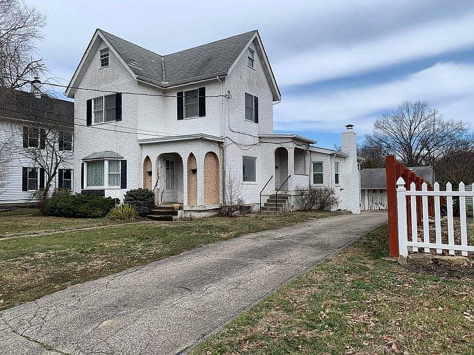 2nd image of 6768 Parkland Ave