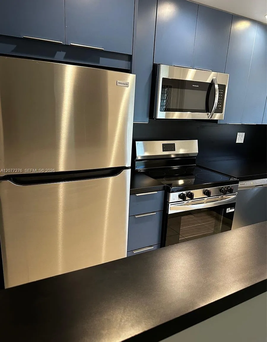 270 Layne Blvd — Photo 1