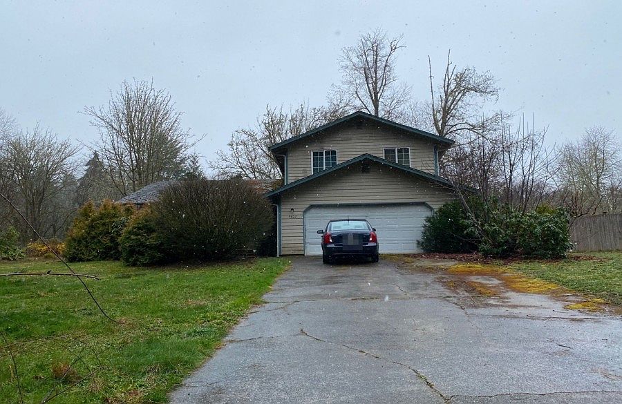 1st image of 5602 Lake Saint Clair Dr SE